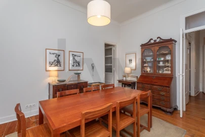 Apartamento T5 para Venda em Alcantara