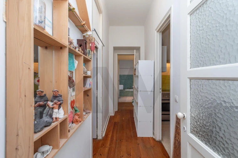 Apartamento T5 para Venda em Alcantara Foto 24
