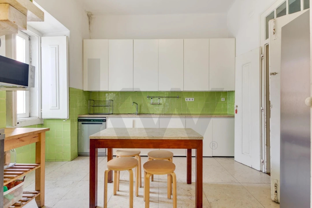 Apartamento T5 para Venda em Alcantara Foto 32