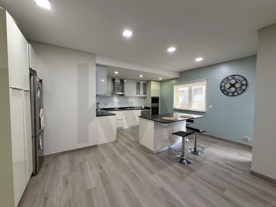 Apartamento T3 para Venda em Três Povos Foto 2