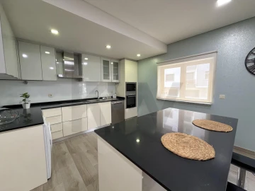 Apartamento T3 para Venda em Três Povos