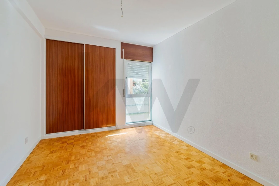 Apartamento T3 para Venda em Sines Foto 19