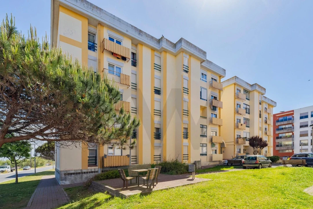 Apartamento T3 para Venda em Sines Foto 1