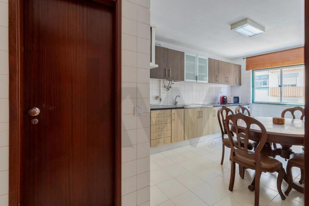 Apartamento T3 para Venda em Sines Foto 10