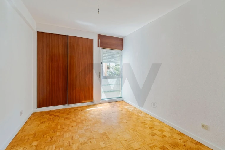 Apartamento T3 para Venda em Sines Foto 19