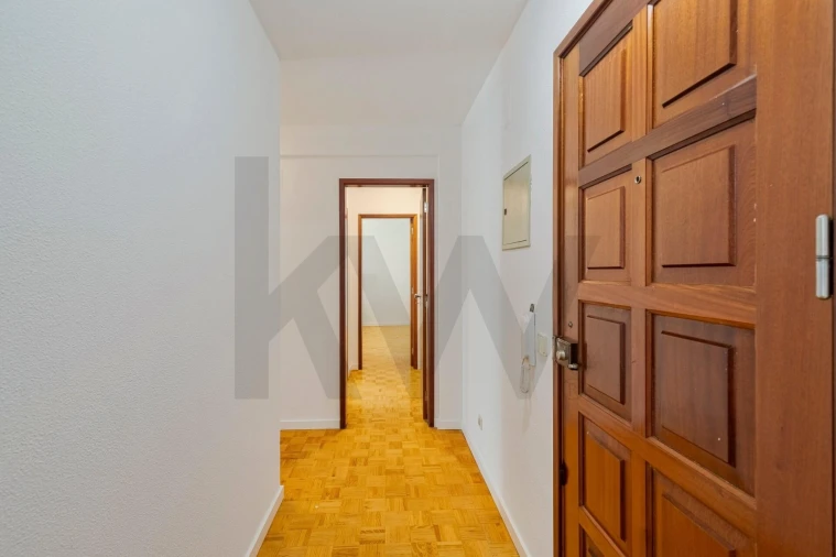 Apartamento T3 para Venda em Sines Foto 5