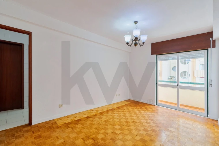 Apartamento T3 para Venda em Sines Foto 9