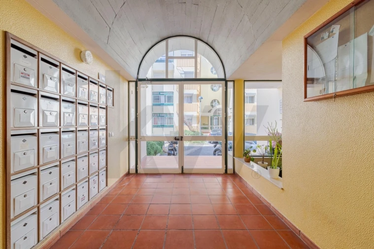 Apartamento T3 para Venda em Sines Foto 4