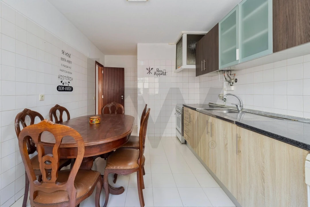Apartamento T3 para Venda em Sines Foto 13