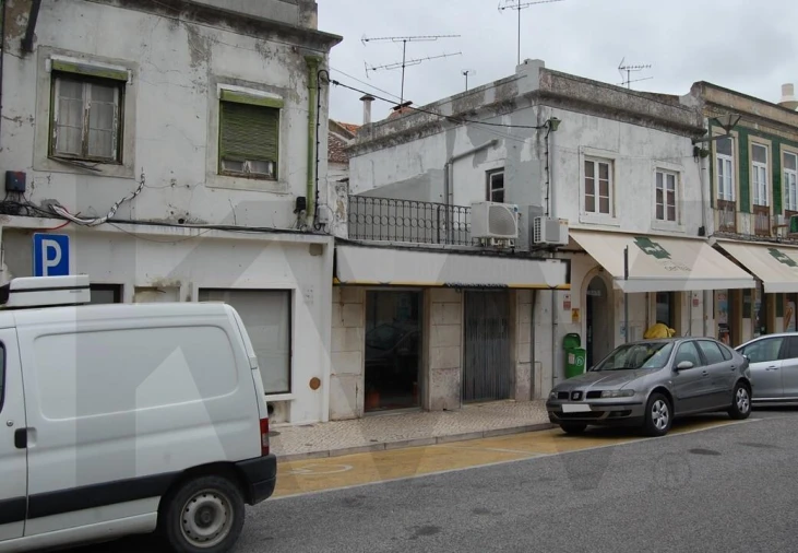 Prédio para Venda em Vila Franca de Xira Foto 4