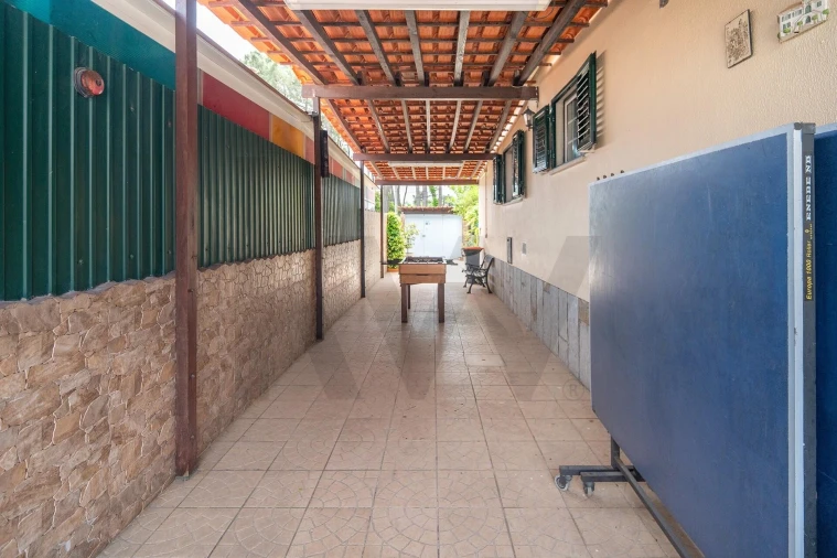 Moradia T6 para Venda em Charneca de Caparica e Sobreda Foto 8