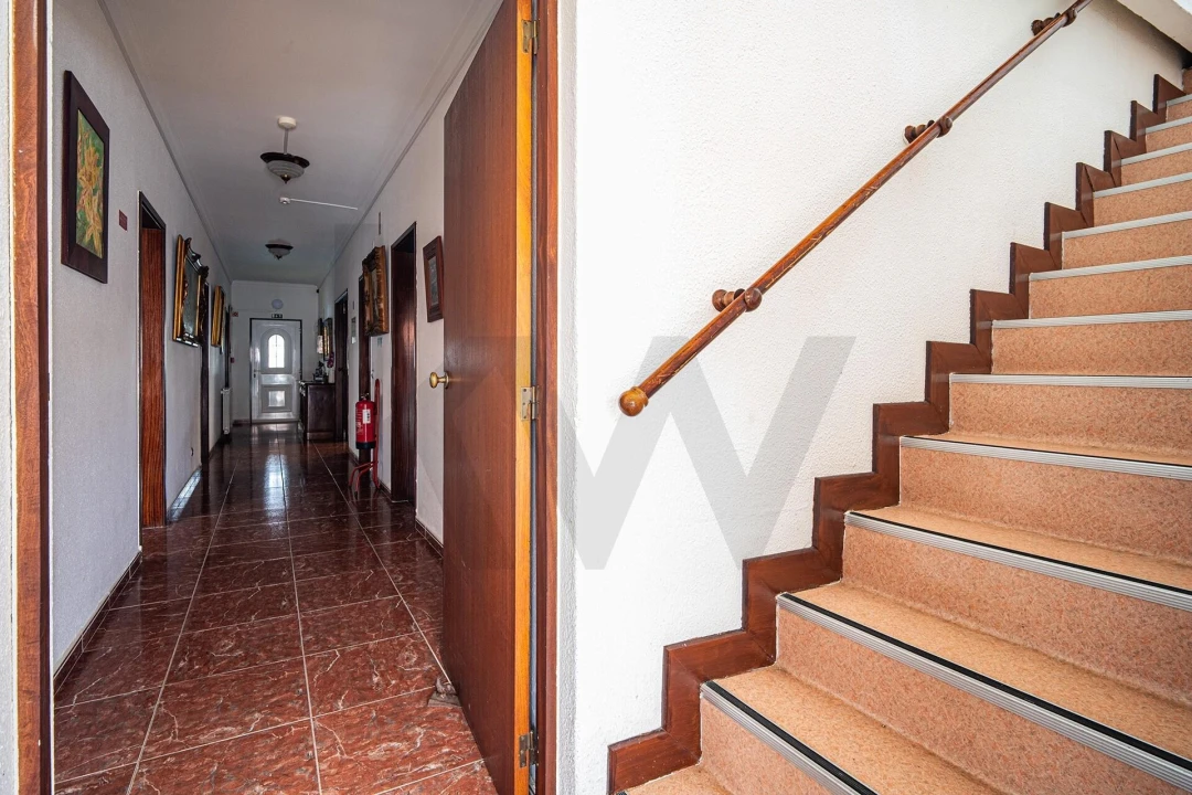 Moradia T6 para Venda em Charneca de Caparica e Sobreda Foto 35