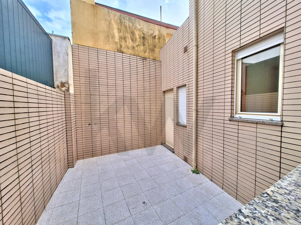 Moradia T6 para Arrendamento em Espinho Foto 19