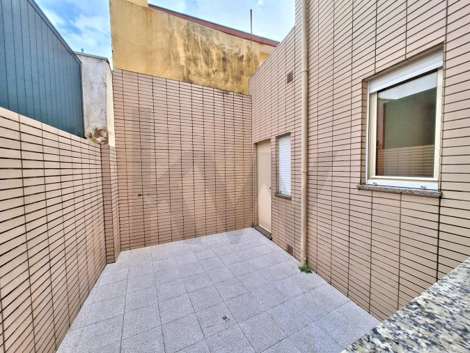 Moradia T6 para Arrendamento em Espinho Foto 19