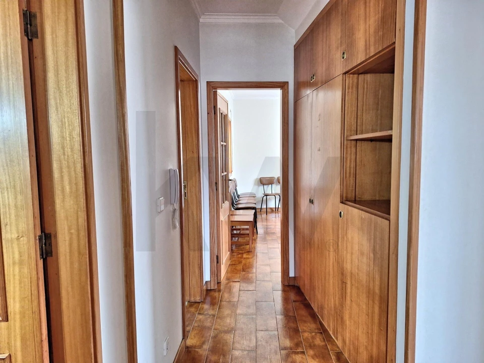 Moradia T6 para Arrendamento em Espinho Foto 9