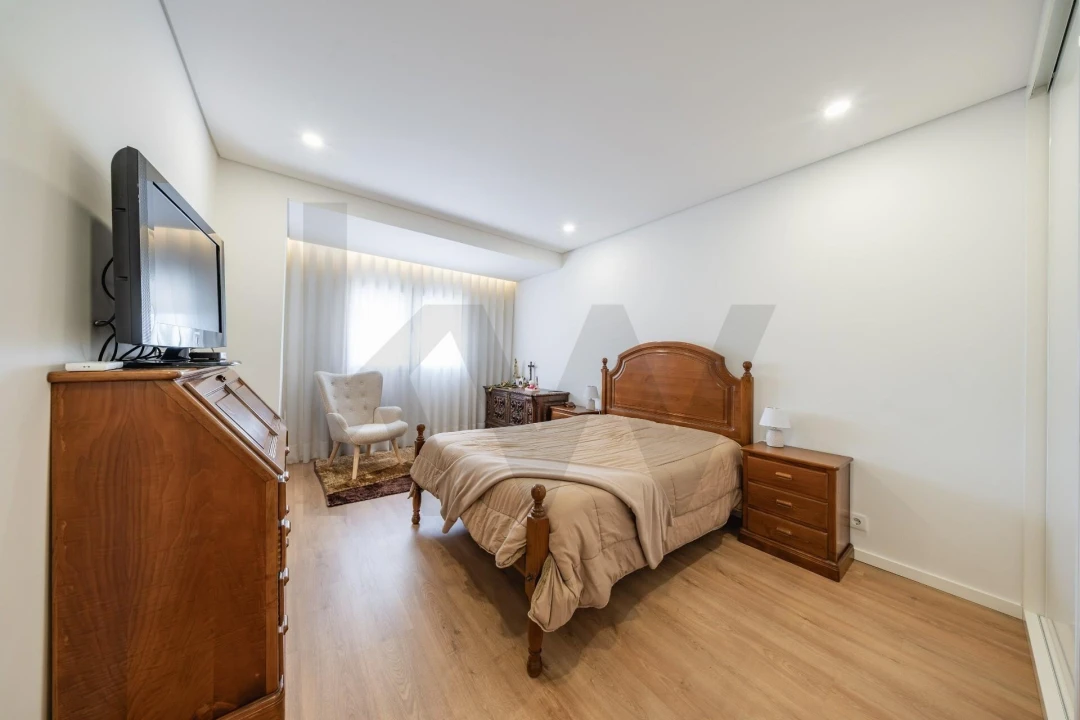 Apartamento T3 para Venda em Ferreiros e Gondizalves Foto 24