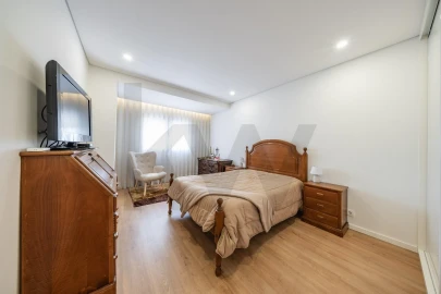 Apartamento T3 para Venda em Ferreiros e Gondizalves