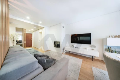 Apartamento T3 para Venda em Ferreiros e Gondizalves