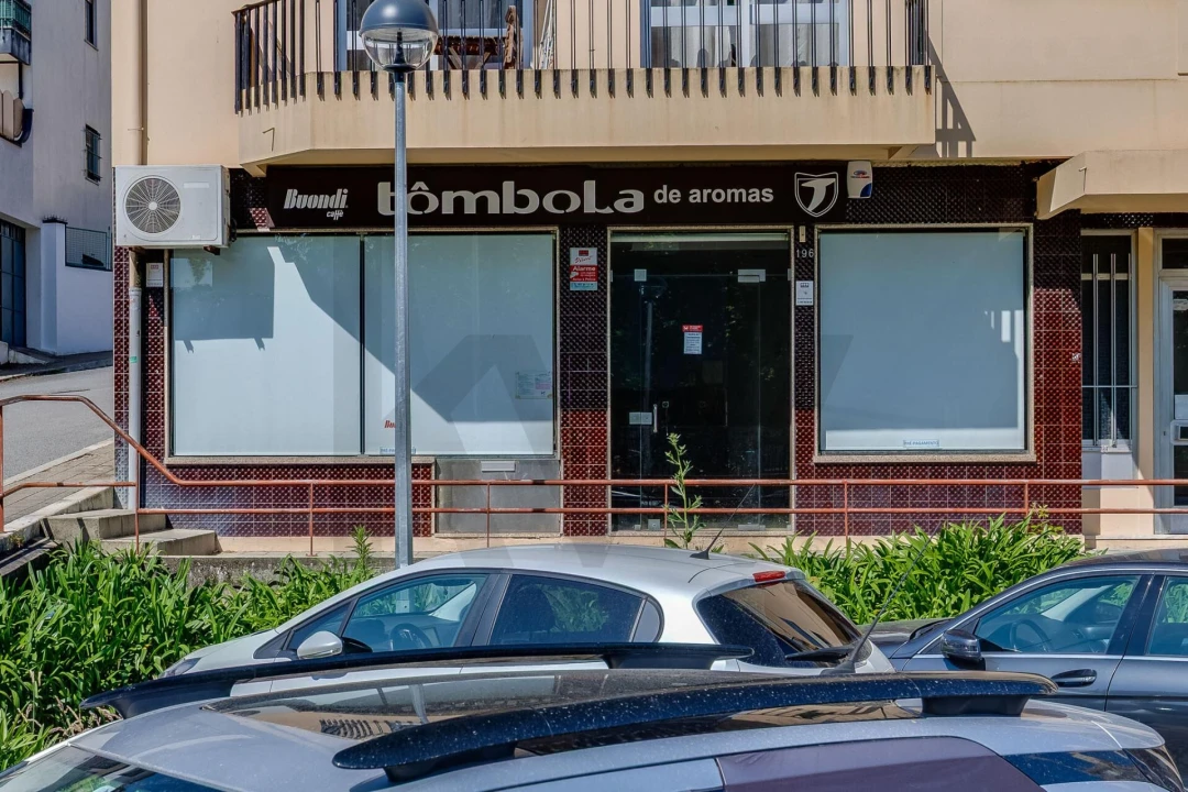 Loja para Arrendamento em Cidade da Maia Foto 3