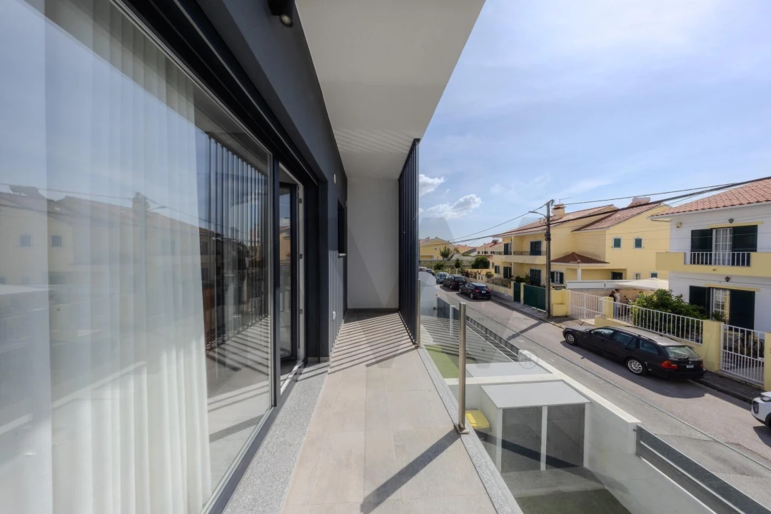 Moradia T4 para Venda em Fernao Ferro Foto 49