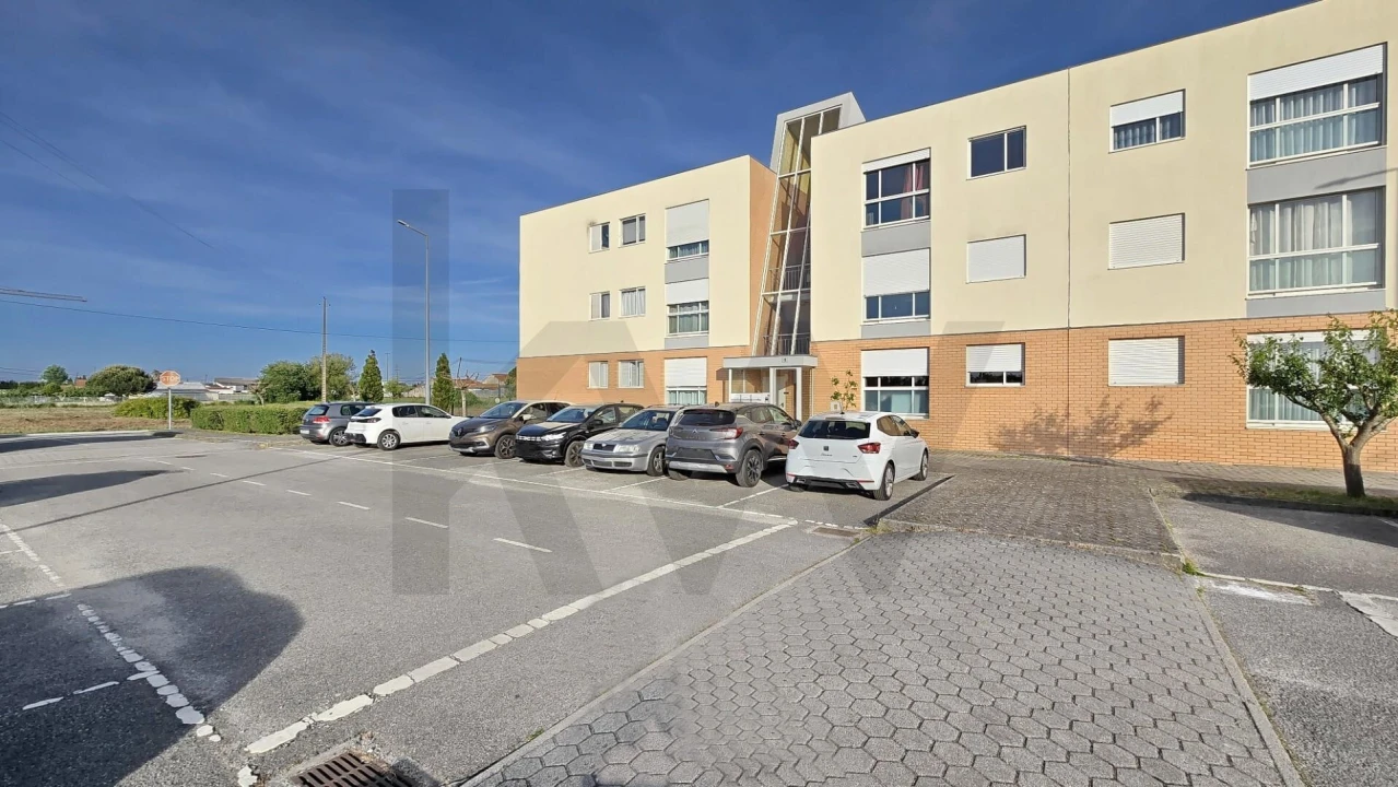 Apartamento T2 para Venda em Aradas Foto 1