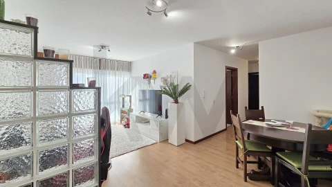 Apartamento T2 para Venda em Aradas