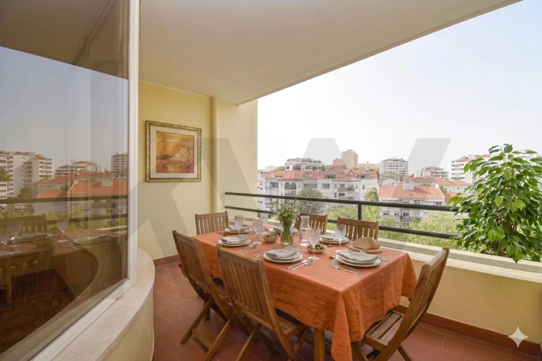 Apartamento T3 para Venda em Cascais e Estoril Foto 1
