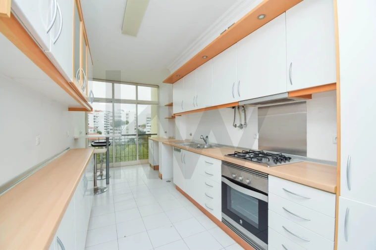 Apartamento T3 para Venda em Cascais e Estoril Foto 23