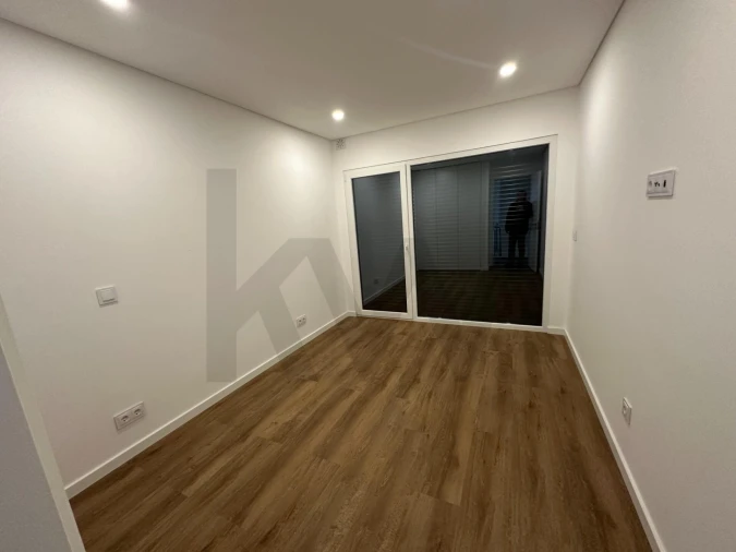 Moradia T3 para Venda em Fernao Ferro Foto 10