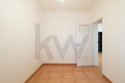 Apartamento T1 para Arrendamento em Areeiro