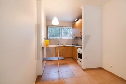 Apartamento T1 para Arrendamento em Areeiro