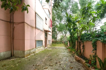 Apartamento T1 para Arrendamento em Areeiro