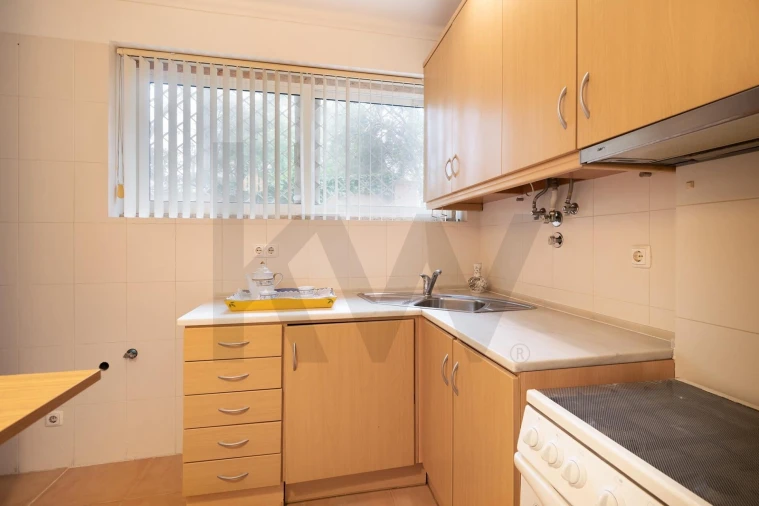 Apartamento T1 para Arrendamento em Areeiro Foto 3