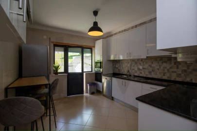Apartamento T2 para Venda em Romeira e Várzea