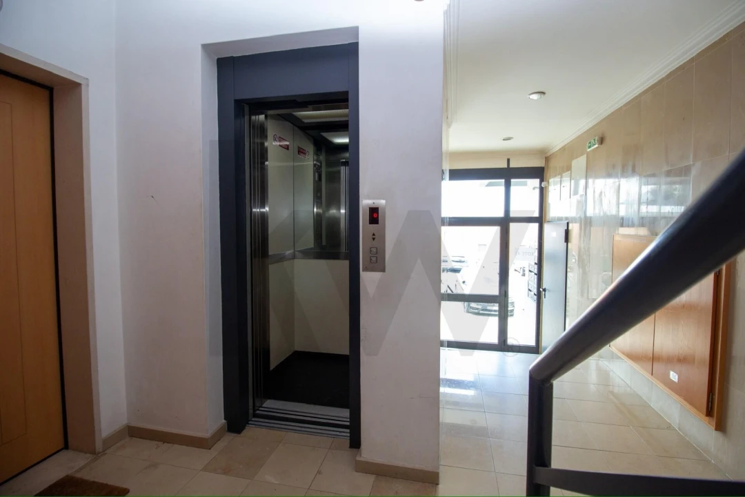Apartamento T2 para Venda em Romeira e Várzea Foto 20