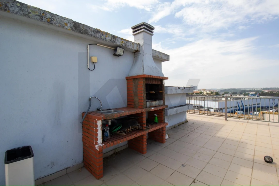 Apartamento T2 para Venda em Romeira e Várzea Foto 24
