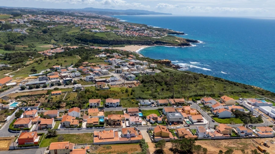 Moradia T3 para Venda em Encarnação Foto 2