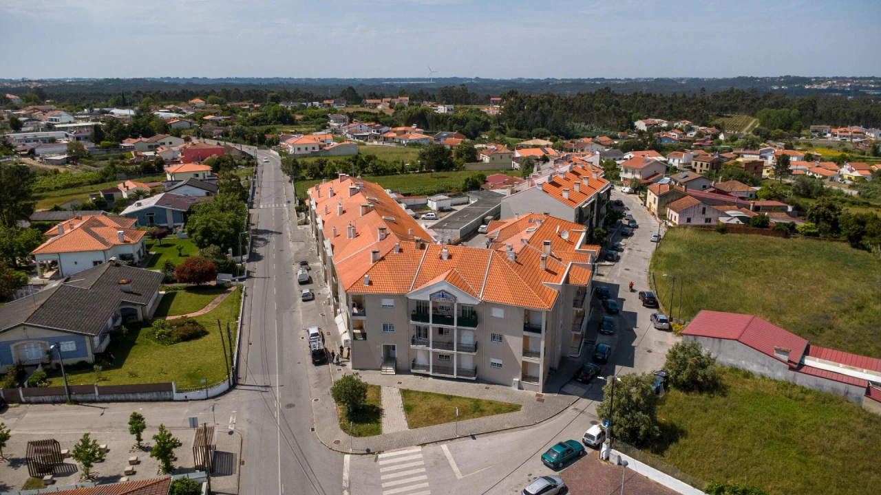 Apartamento T2 para Venda em Oiã Foto 36