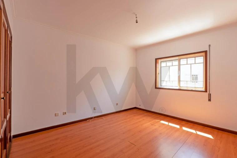 Apartamento T2 para Venda em Oiã Foto 26