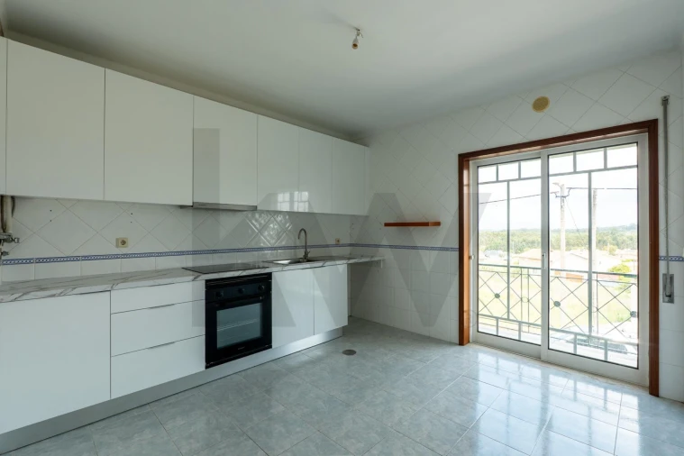 Apartamento T2 para Venda em Oiã Foto 7