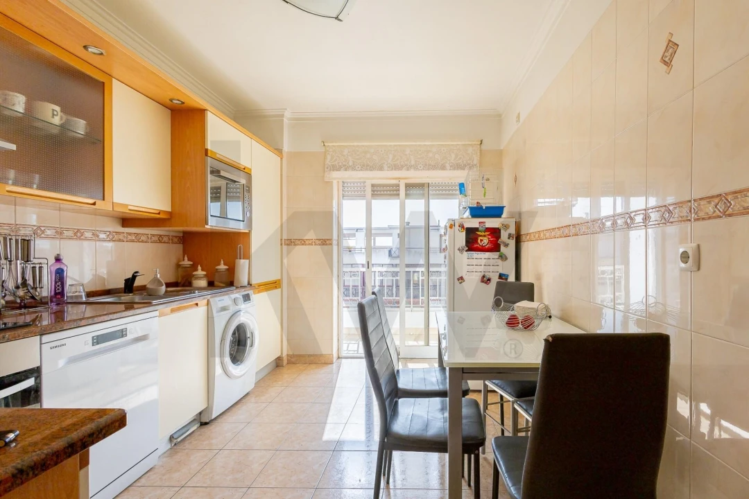 Apartamento T3 para Venda em Almada, Cova da Piedade, Pragal e Cacilhas Foto 3