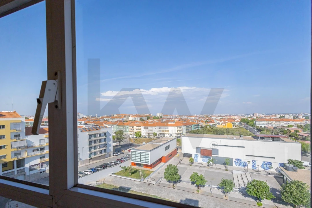 Apartamento T3 para Venda em Almada, Cova da Piedade, Pragal e Cacilhas Foto 36
