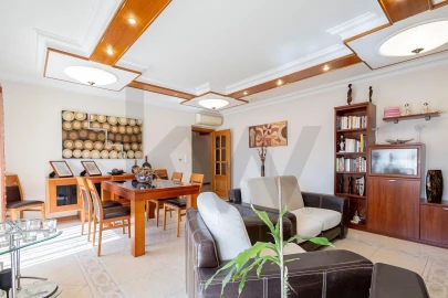 Apartamento T3 para Venda em Almada, Cova da Piedade, Pragal e Cacilhas