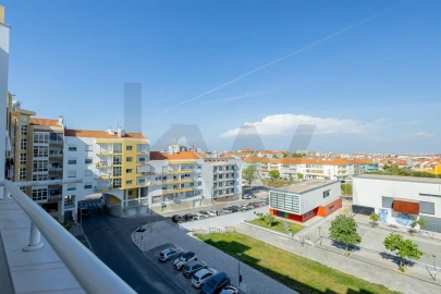 Apartamento T3 para Venda em Almada, Cova da Piedade, Pragal e Cacilhas