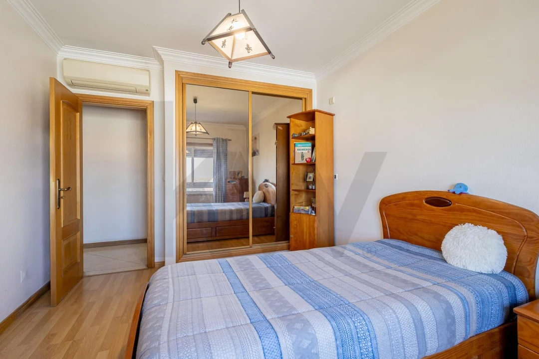 Apartamento T3 para Venda em Almada, Cova da Piedade, Pragal e Cacilhas Foto 17