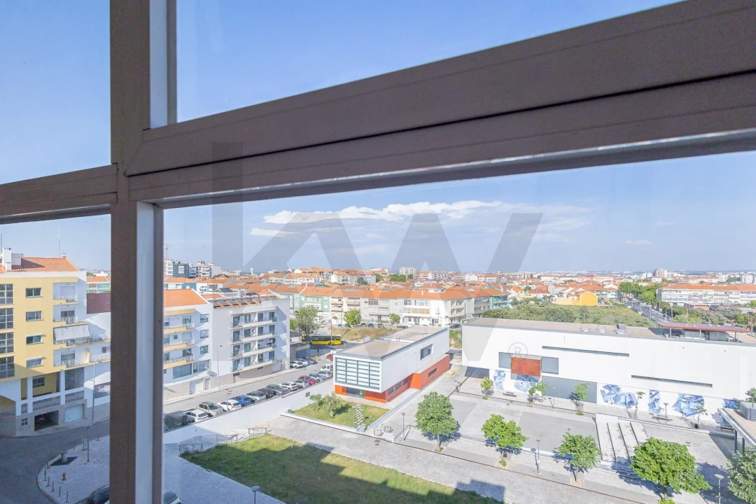 Apartamento T3 para Venda em Almada, Cova da Piedade, Pragal e Cacilhas Foto 35