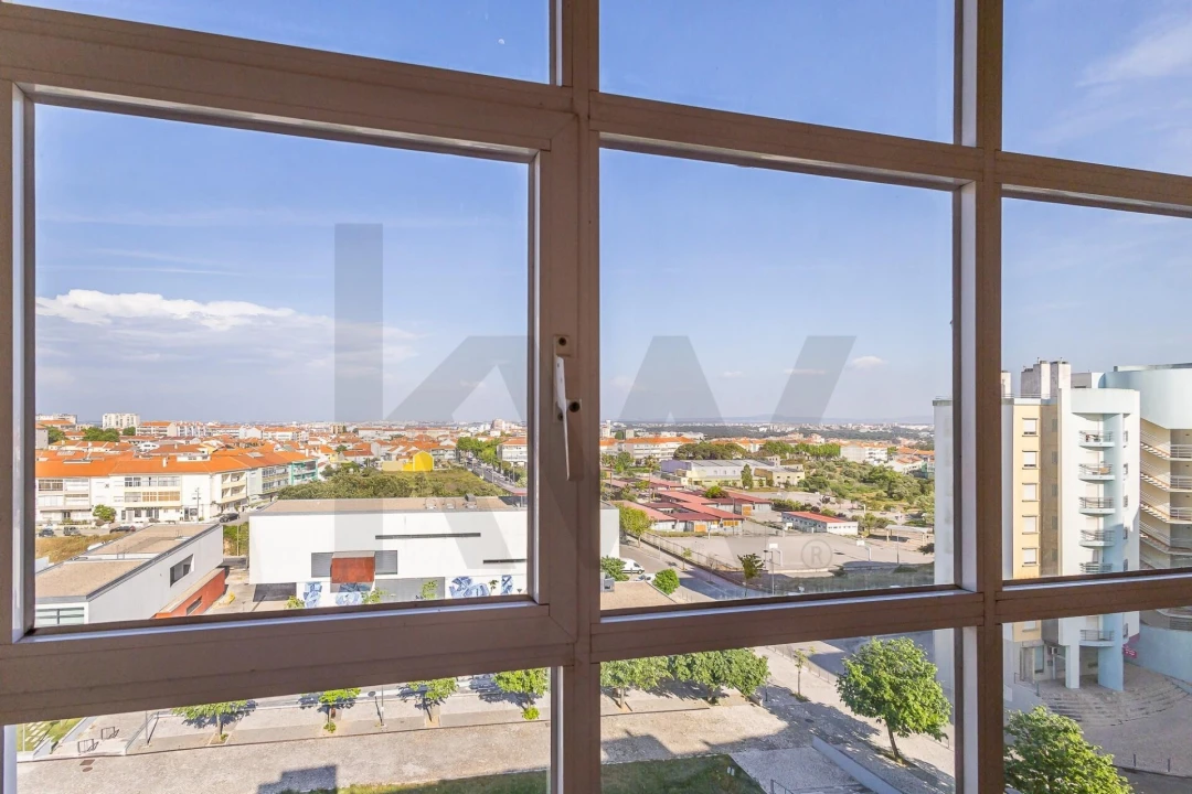Apartamento T3 para Venda em Almada, Cova da Piedade, Pragal e Cacilhas Foto 37