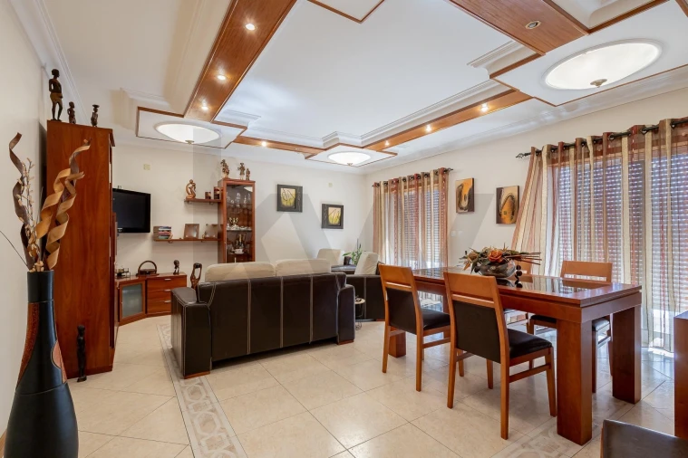Apartamento T3 para Venda em Almada, Cova da Piedade, Pragal e Cacilhas Foto 11