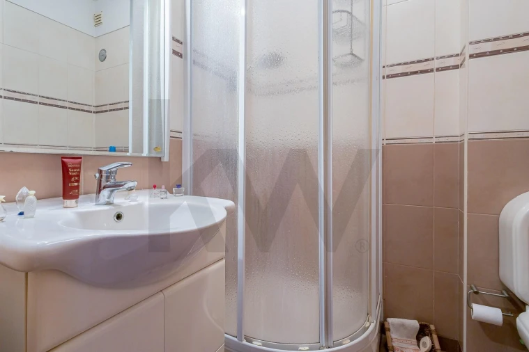 Apartamento T3 para Venda em Almada, Cova da Piedade, Pragal e Cacilhas Foto 41