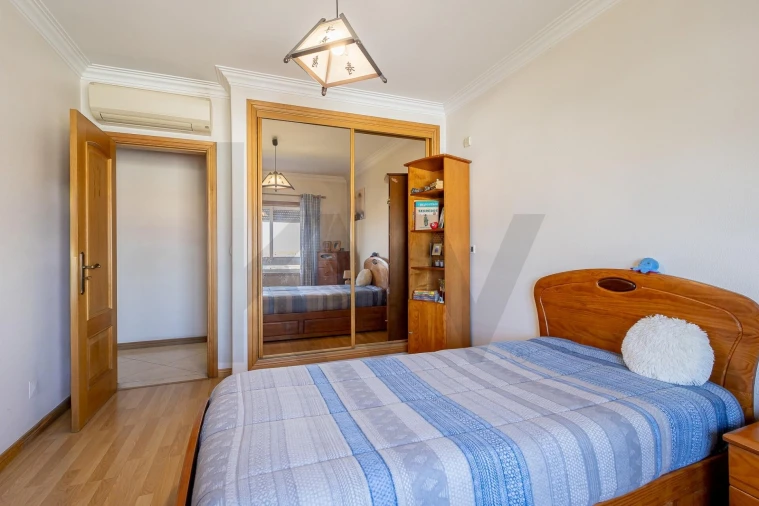 Apartamento T3 para Venda em Almada, Cova da Piedade, Pragal e Cacilhas Foto 17